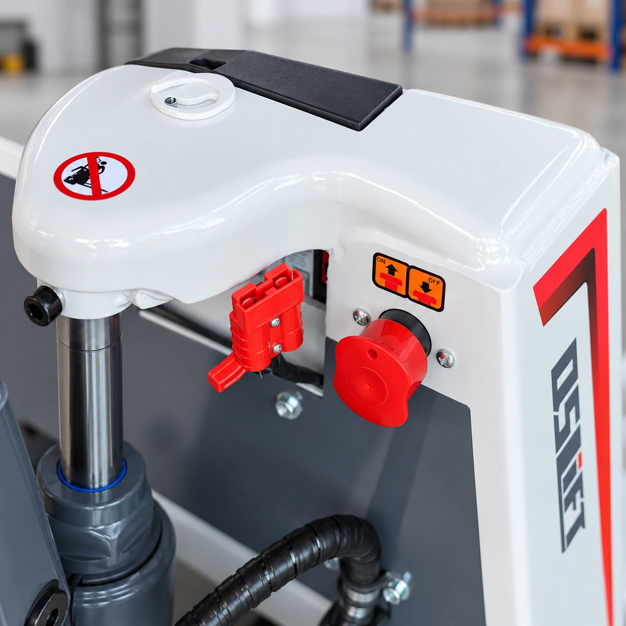 QSLiFT EPT20E Electric Pallet Truck, Capacity 2000kg - Image 8