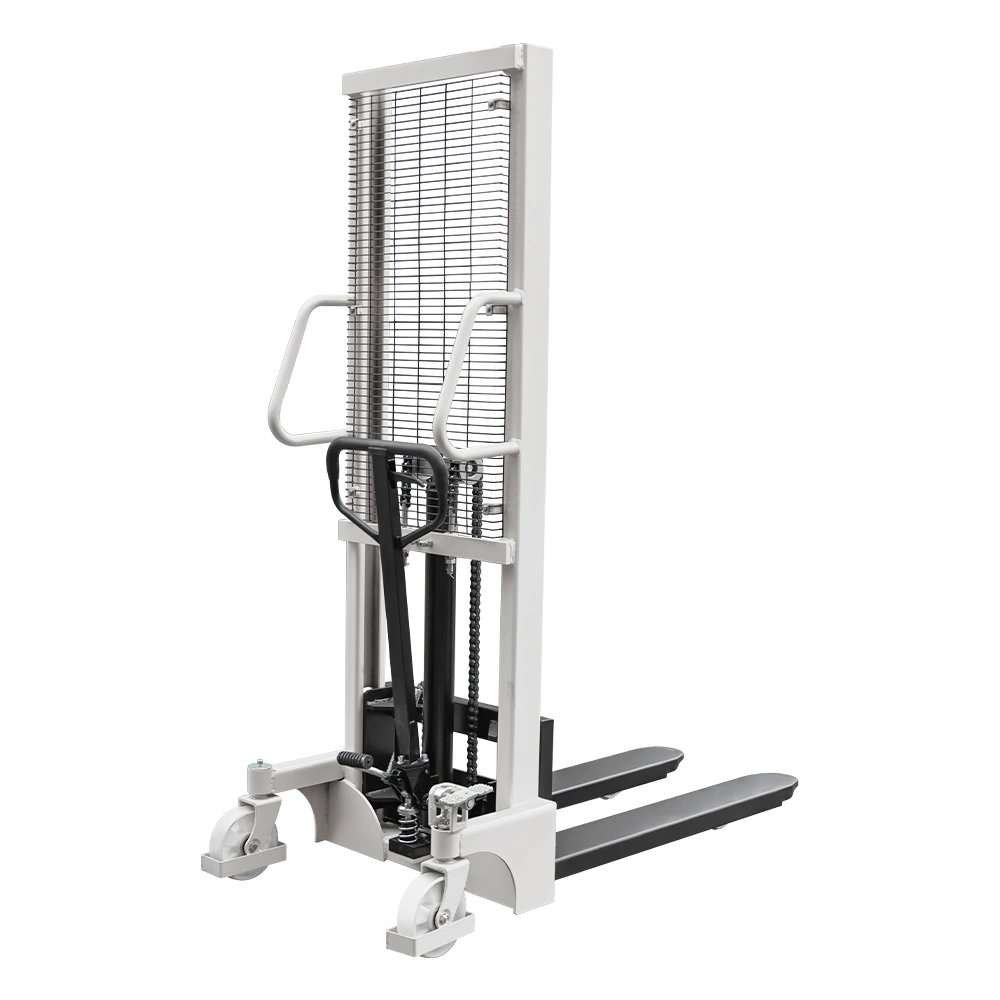 QSLIFT QMS manual pallet stacker with protective mast grille and hydraulic lifting mechanism